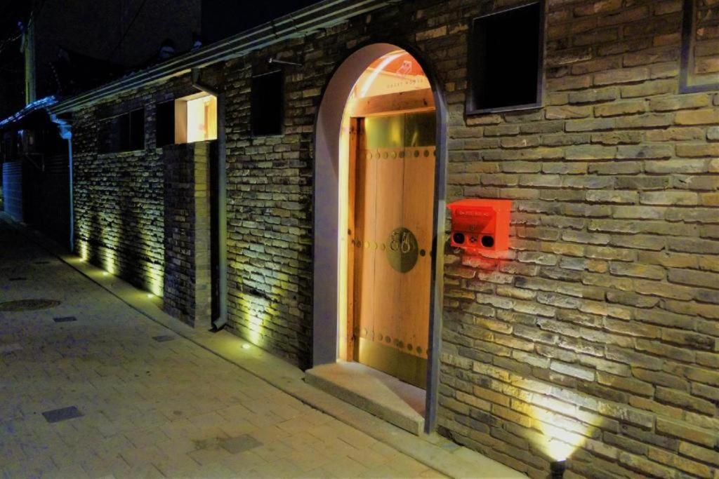 'Hanok Hanok' Boutique Stay Seoul - 2Min From Gyeongbokgung Palace Station Экстерьер фото